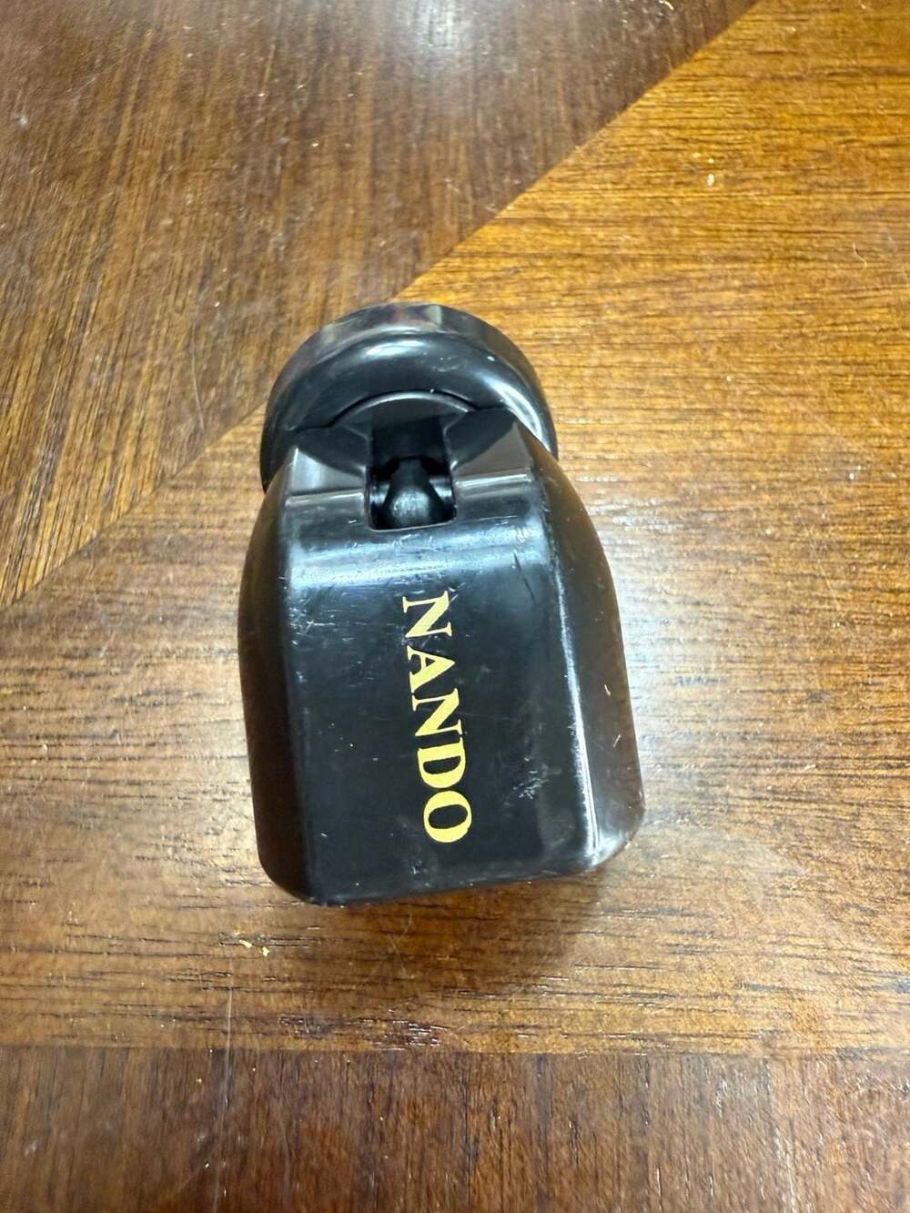 Nando Bottle Stopper Black Plastic with Red Rubber Seal